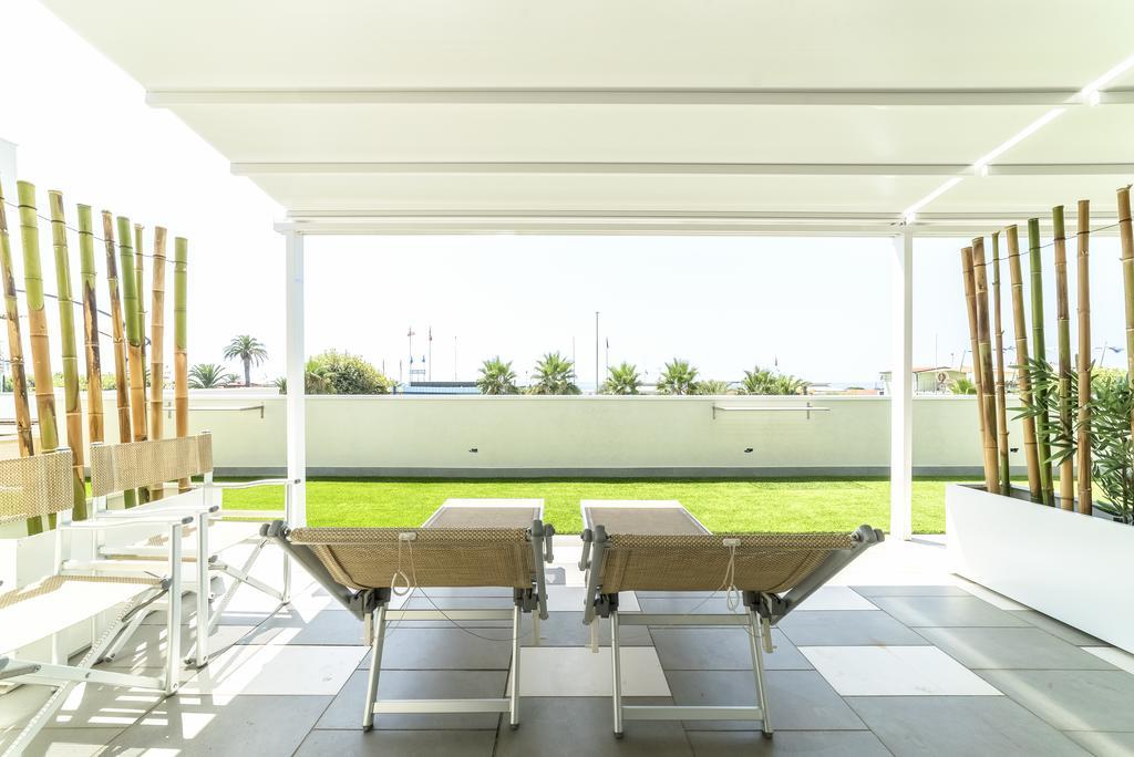 מרינה די קררה Hotel Tenda Rossa מראה חיצוני תמונה